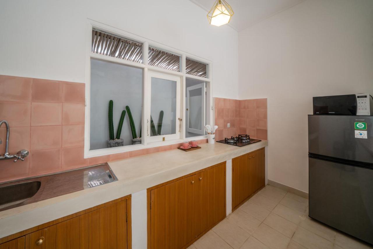 Villa Dadirri - In The Heart Of Seminyak - Walking Distance From Restaurants, Bars And Beach - Perfect Location Kültér fotó